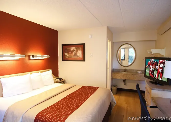 Hotel Red Roof Chicago - 2*